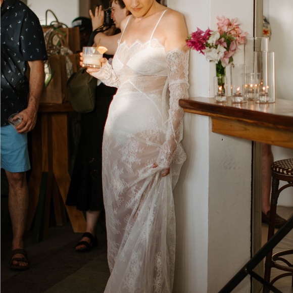 NBD Xyla White Lace Gown in Size M - Picture 1 of 5